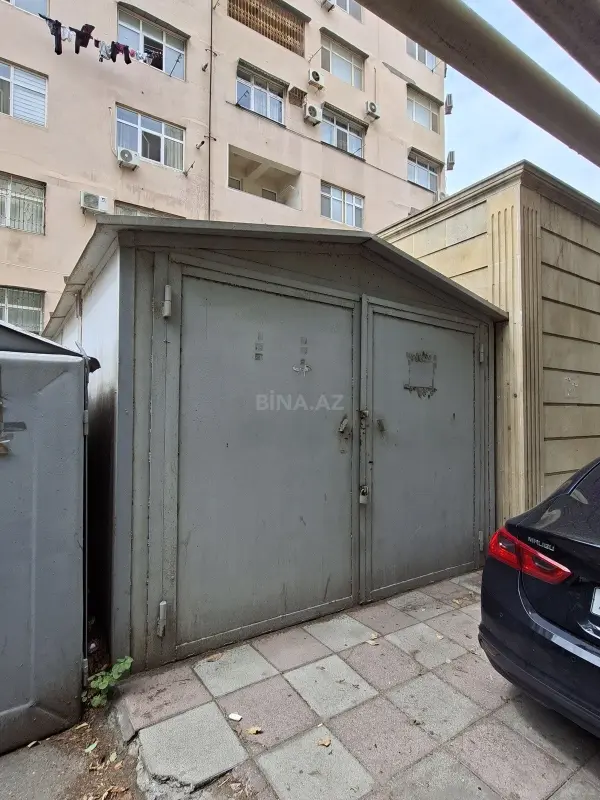 Satılır qaraj 18 m²