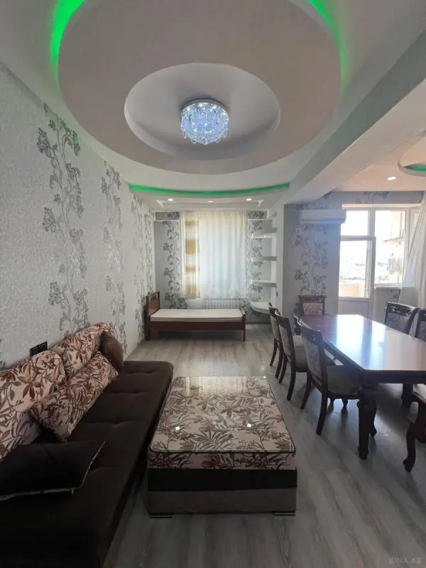 Kirayə verilir 2 otaqlı mənzil 95 m²