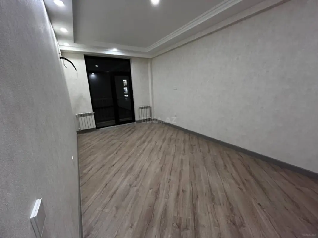 Kirayə verilir 2 otaqlı mənzil 82 m²