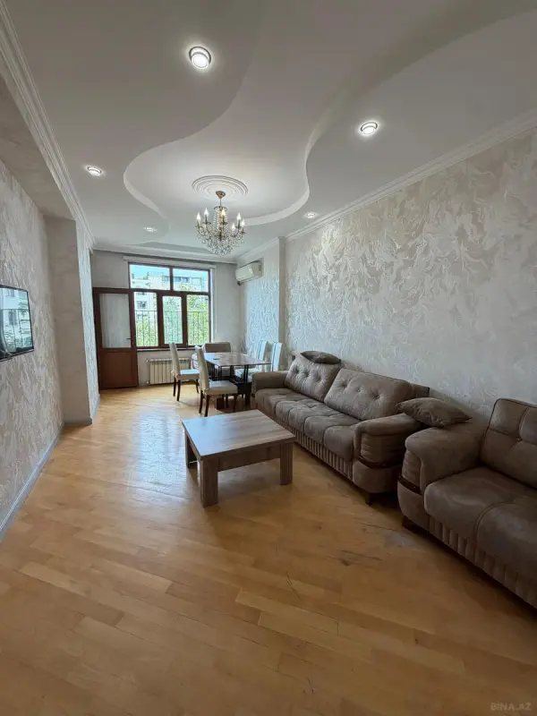 Kirayə verilir 2 otaqlı mənzil 80 m²