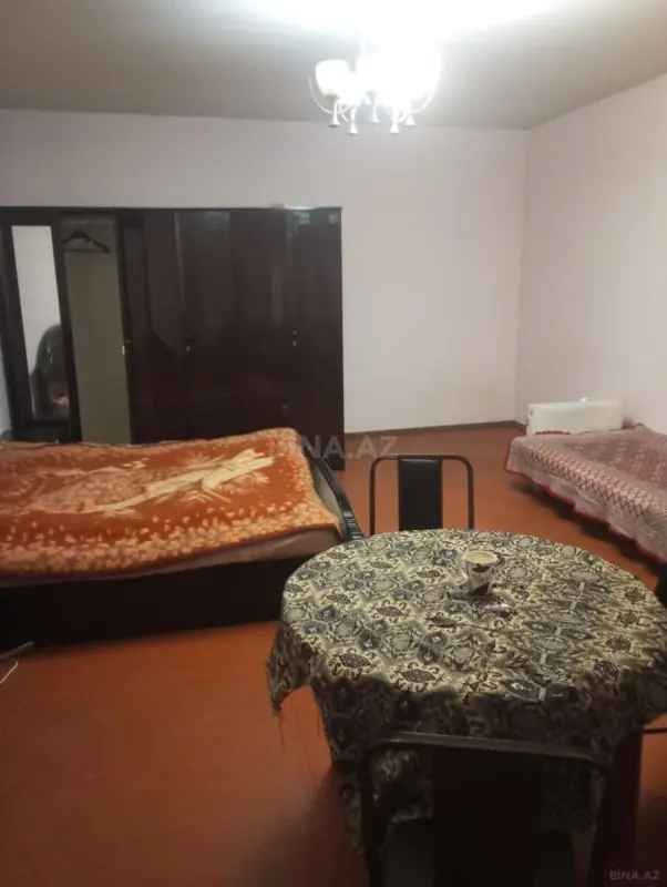 Kirayə verilir 2 otaqlı mənzil 115 m²