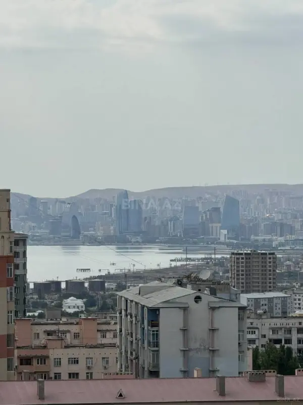 Satılır 3 otaqlı mənzil 90 m²