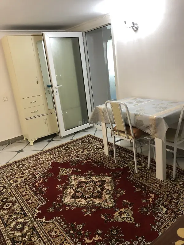 Kirayə verilir 1 otaqlı həyət evi 17 m²