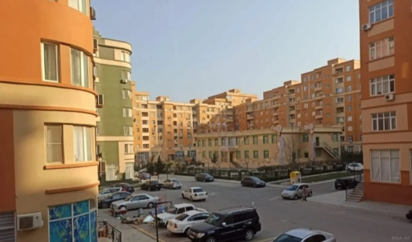 Satılır 3 otaqlı mənzil 92 m²