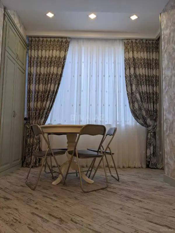 Kirayə verilir 3 otaqlı mənzil 87 m²