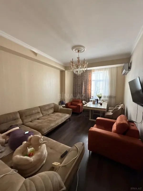 Satılır 4 otaqlı mənzil 100 m²
