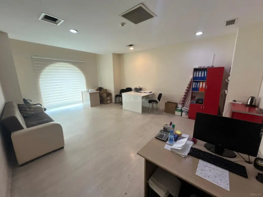 Kirayə verilir 1 otaqlı ofis 35 m²
