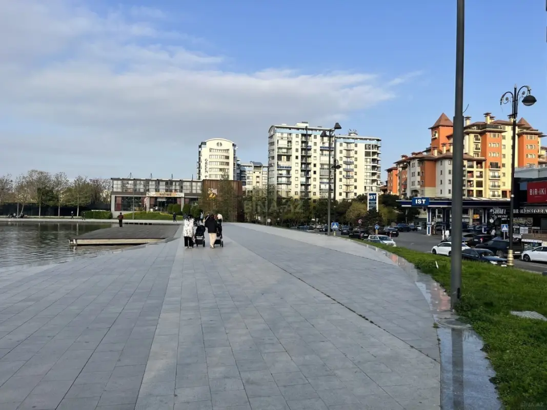 Kirayə verilir 3 otaqlı mənzil 130 m²