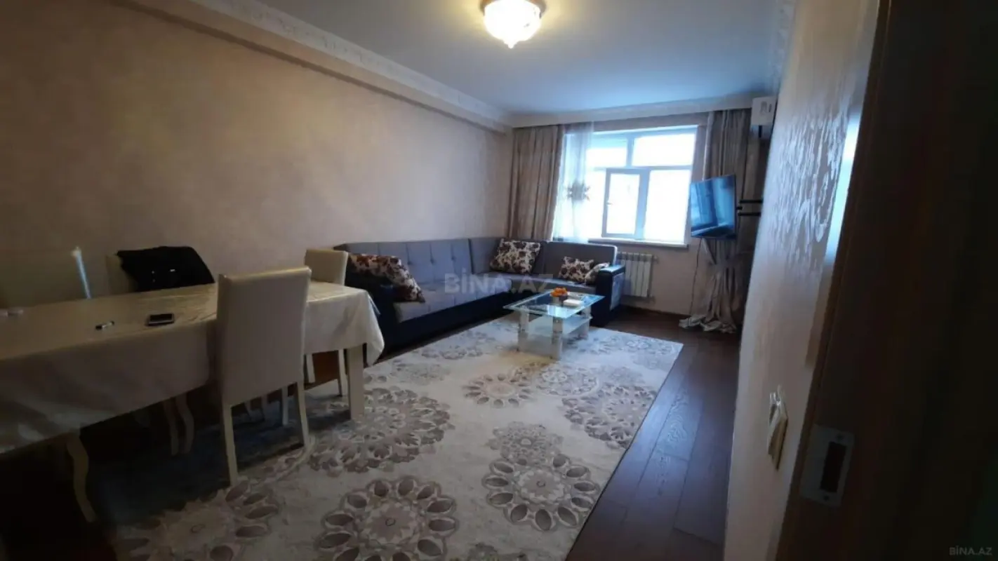 Satılır 2 otaqlı mənzil 71 m²
