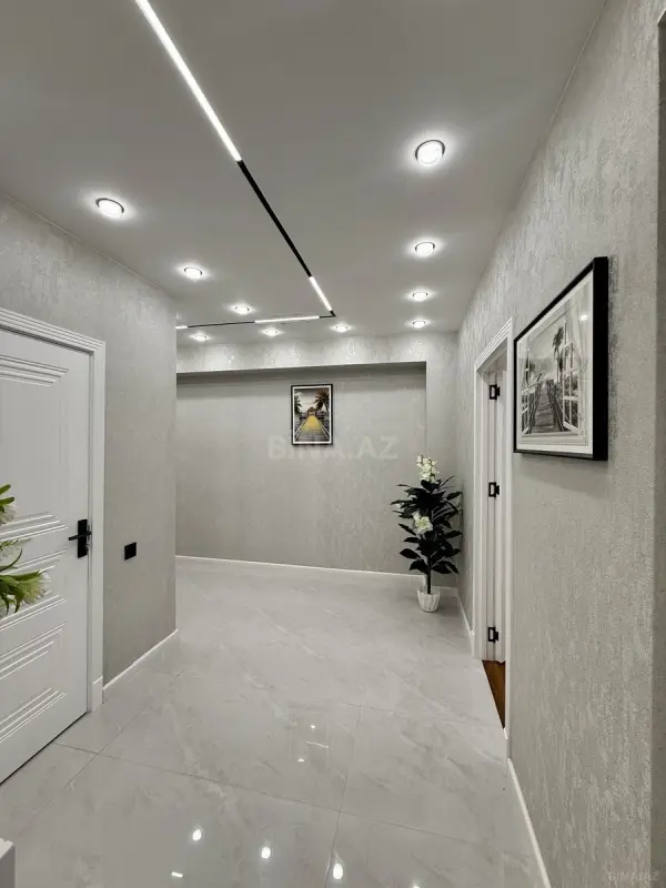 Satılır 3 otaqlı mənzil 115 m²