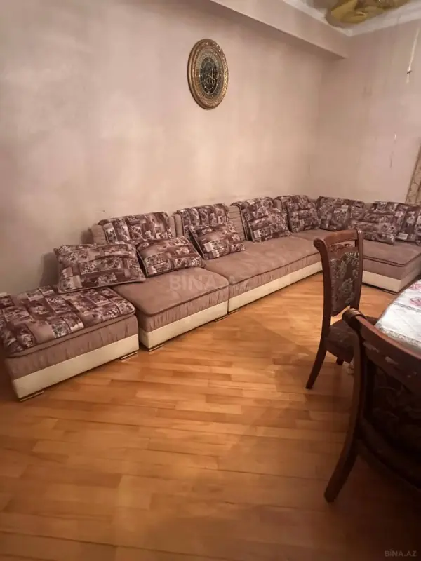 Kirayə verilir 2 otaqlı mənzil 100 m²
