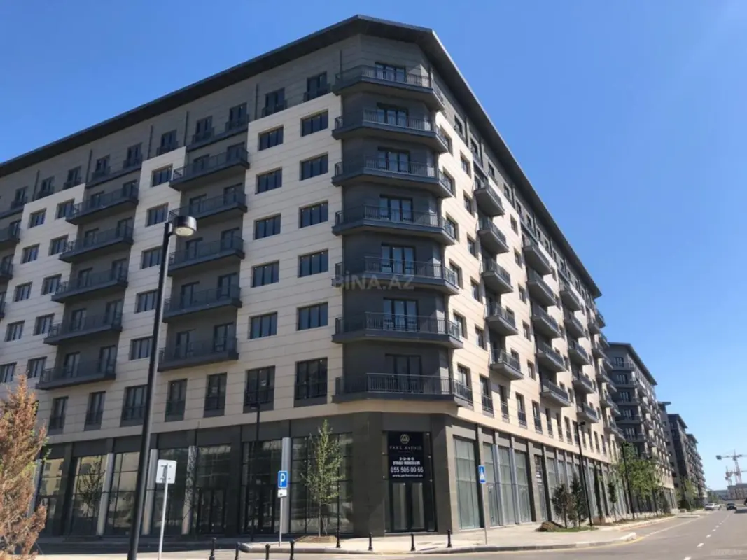 Satılır 4 otaqlı mənzil 178.1 m²