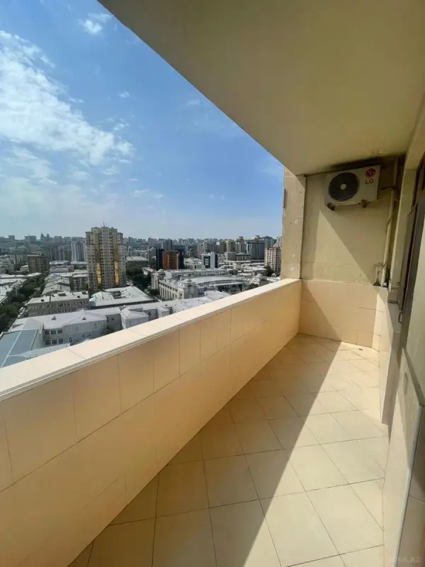 Kirayə verilir 2 otaqlı mənzil 65 m²
