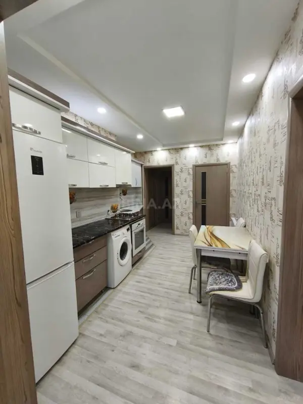 Satılır 2 otaqlı mənzil 70 m²