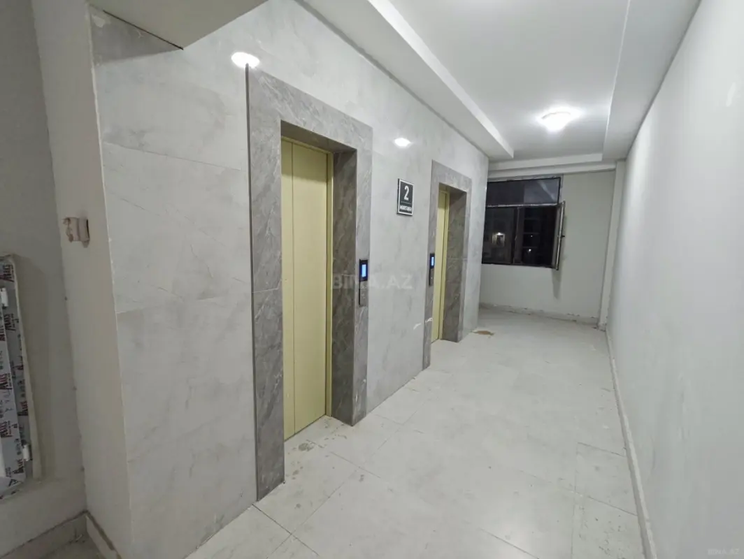 Kirayə verilir 2 otaqlı mənzil 61 m²