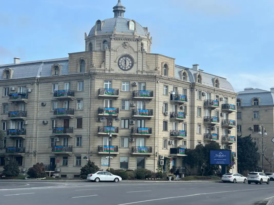 Kirayə verilir 3 otaqlı mənzil 91 m²