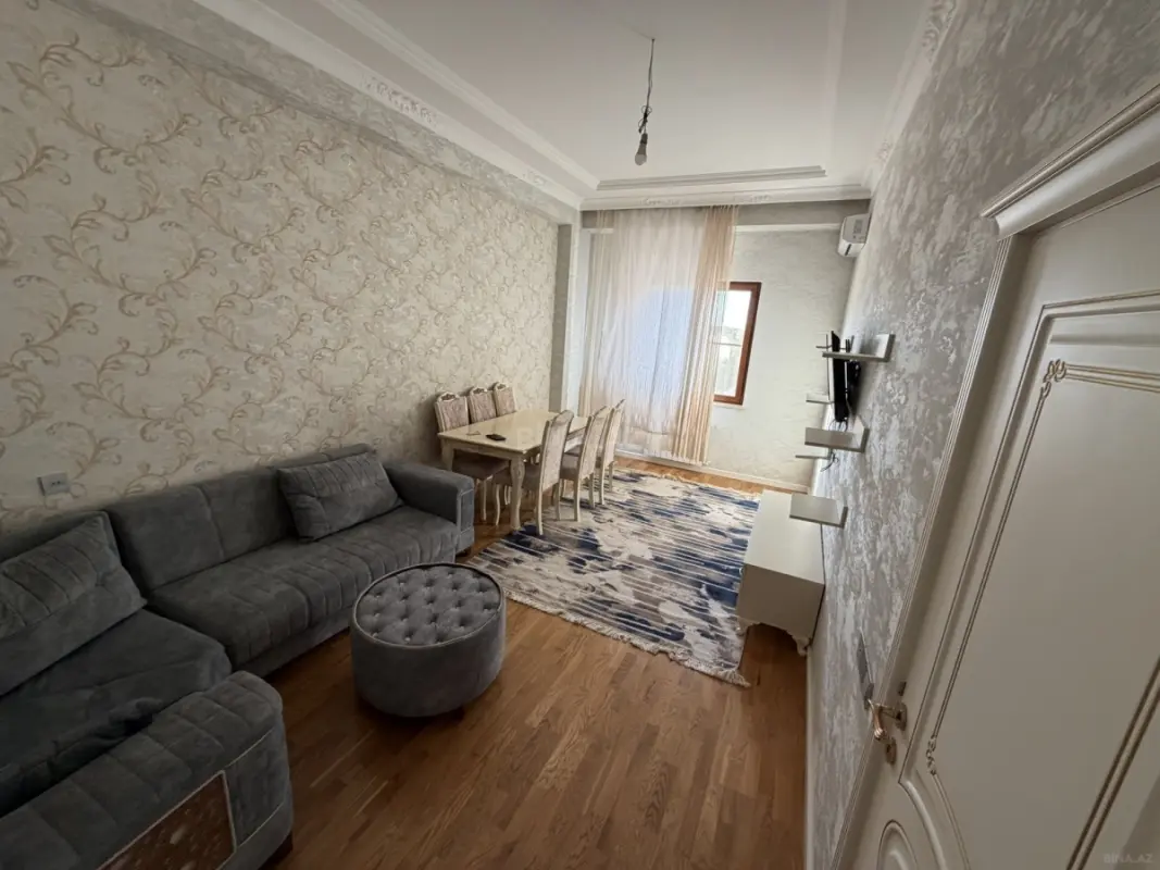 Kirayə verilir 2 otaqlı mənzil 62 m²