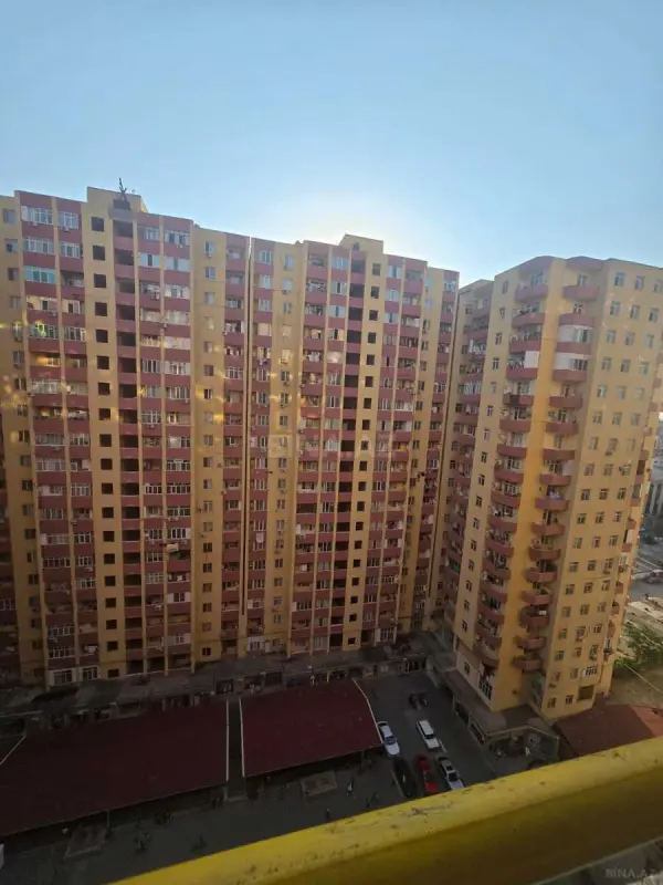 Satılır 2 otaqlı mənzil 72 m²