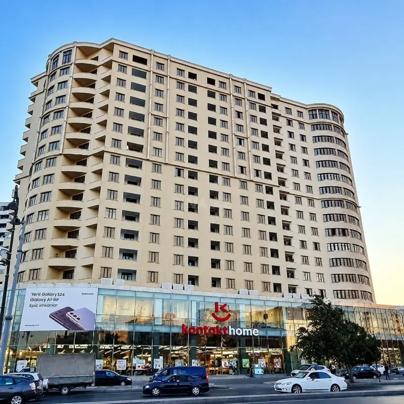 Satılır 2 otaqlı mənzil 68 m²