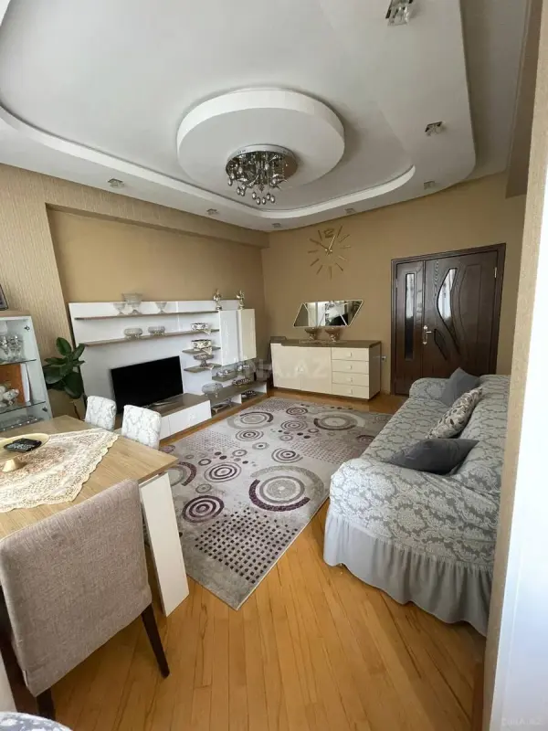 Satılır 3 otaqlı mənzil 107 m²