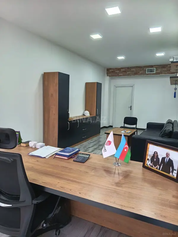 Kirayə verilir 2 otaqlı ofis 64 m²