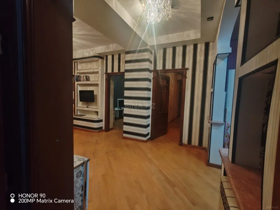 Satılır 3 otaqlı mənzil 103 m²