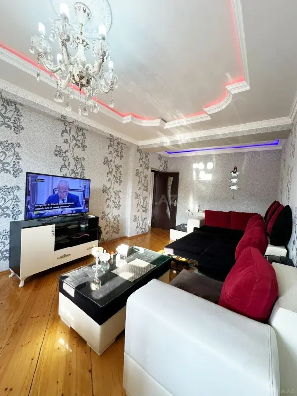 Satılır 3 otaqlı mənzil 76 m²