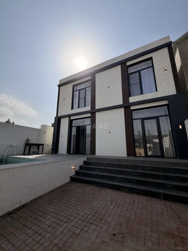 Satılır 5 otaqlı həyət evi 200 m²