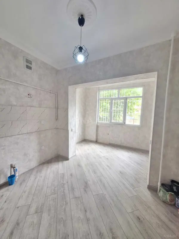 Satılır 1 otaqlı mənzil 40 m²