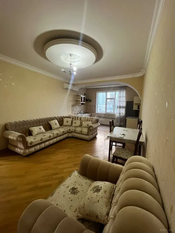 Kirayə verilir 2 otaqlı mənzil 58 m²