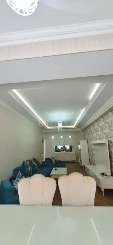 Satılır 4 otaqlı mənzil 120 m²