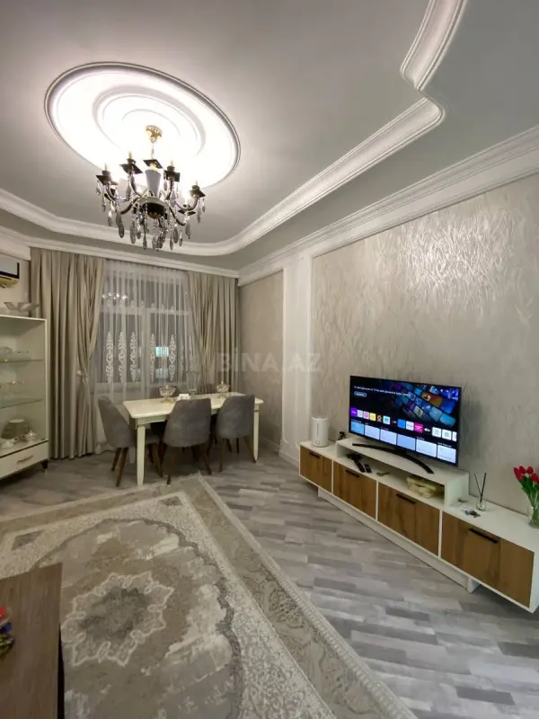 Satılır 2 otaqlı mənzil 62 m²
