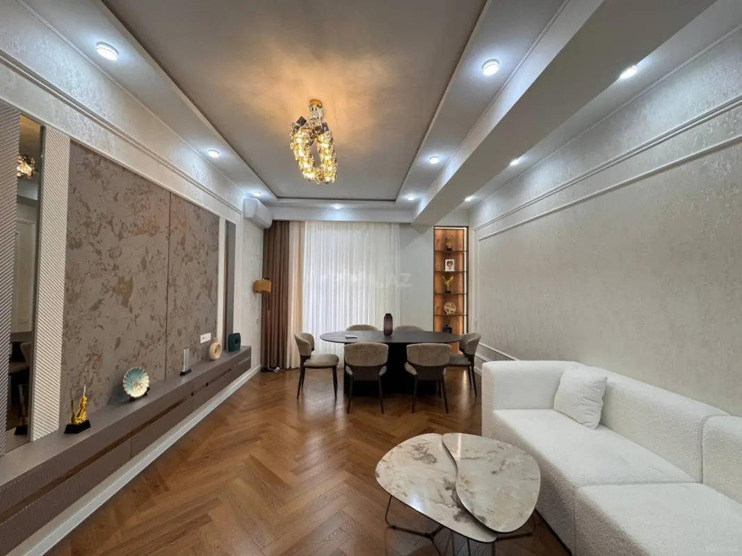 Satılır 2 otaqlı mənzil 85 m²