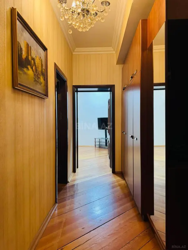 Kirayə verilir 2 otaqlı mənzil 80 m²