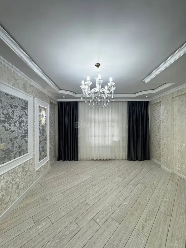 Satılır 2 otaqlı mənzil 70 m²