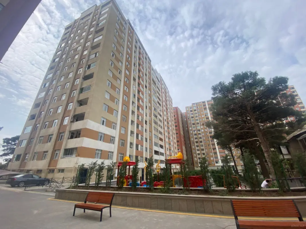 Kirayə verilir 2 otaqlı mənzil 95 m²