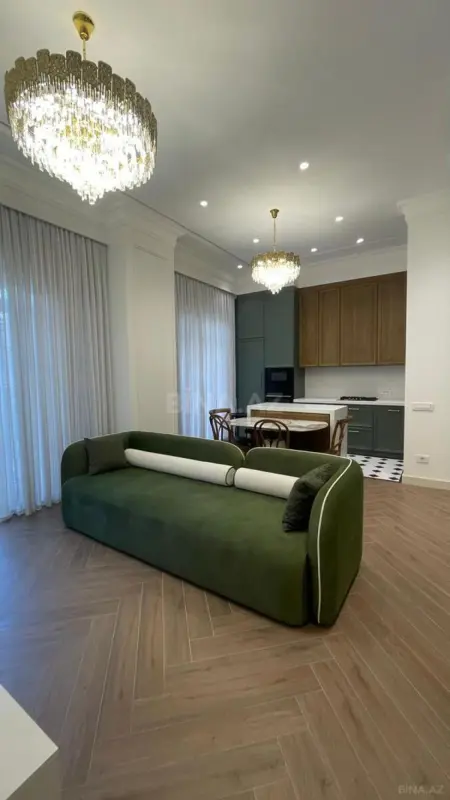 Kirayə verilir 3 otaqlı mənzil 105 m²
