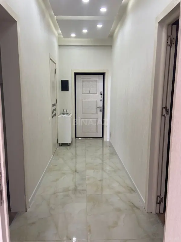 Satılır 2 otaqlı mənzil 72 m²