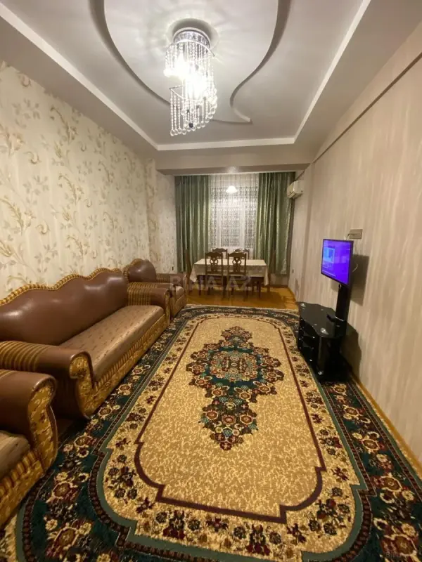 Satılır 2 otaqlı mənzil 80 m²