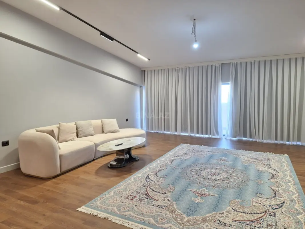Satılır 2 otaqlı mənzil 164 m²