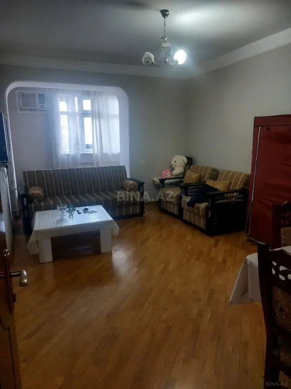 Satılır 2 otaqlı mənzil 75 m²