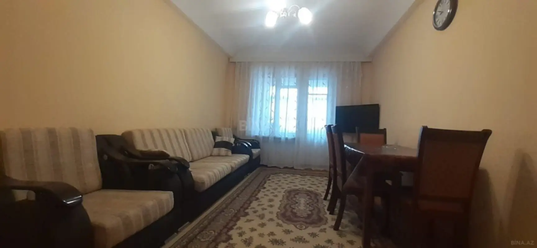Kirayə verilir 2 otaqlı mənzil 65 m²