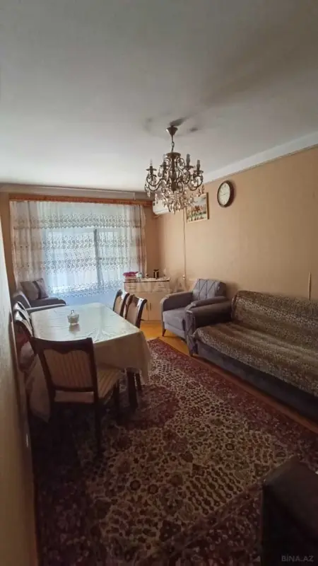 Satılır 4 otaqlı mənzil 110 m²