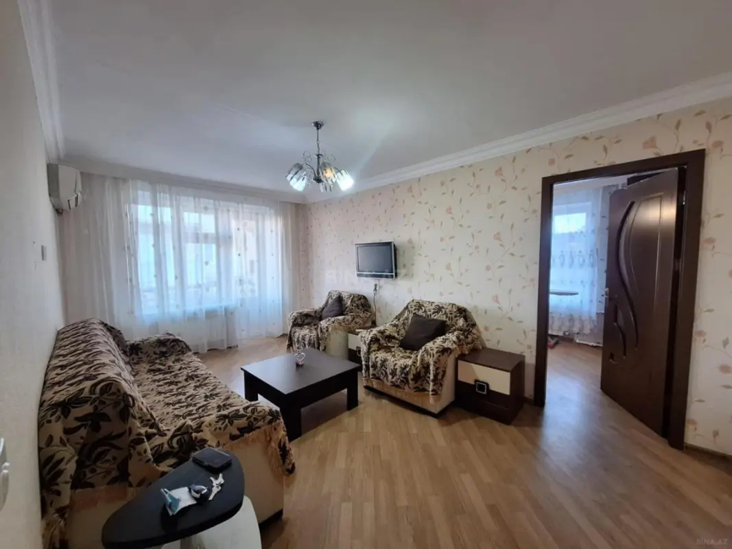 Kirayə verilir 2 otaqlı mənzil 70 m²