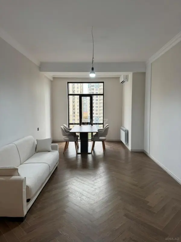 Kirayə verilir 2 otaqlı mənzil 80 m²