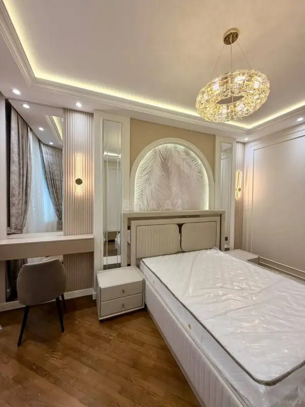 Kirayə verilir 4 otaqlı mənzil 220 m²