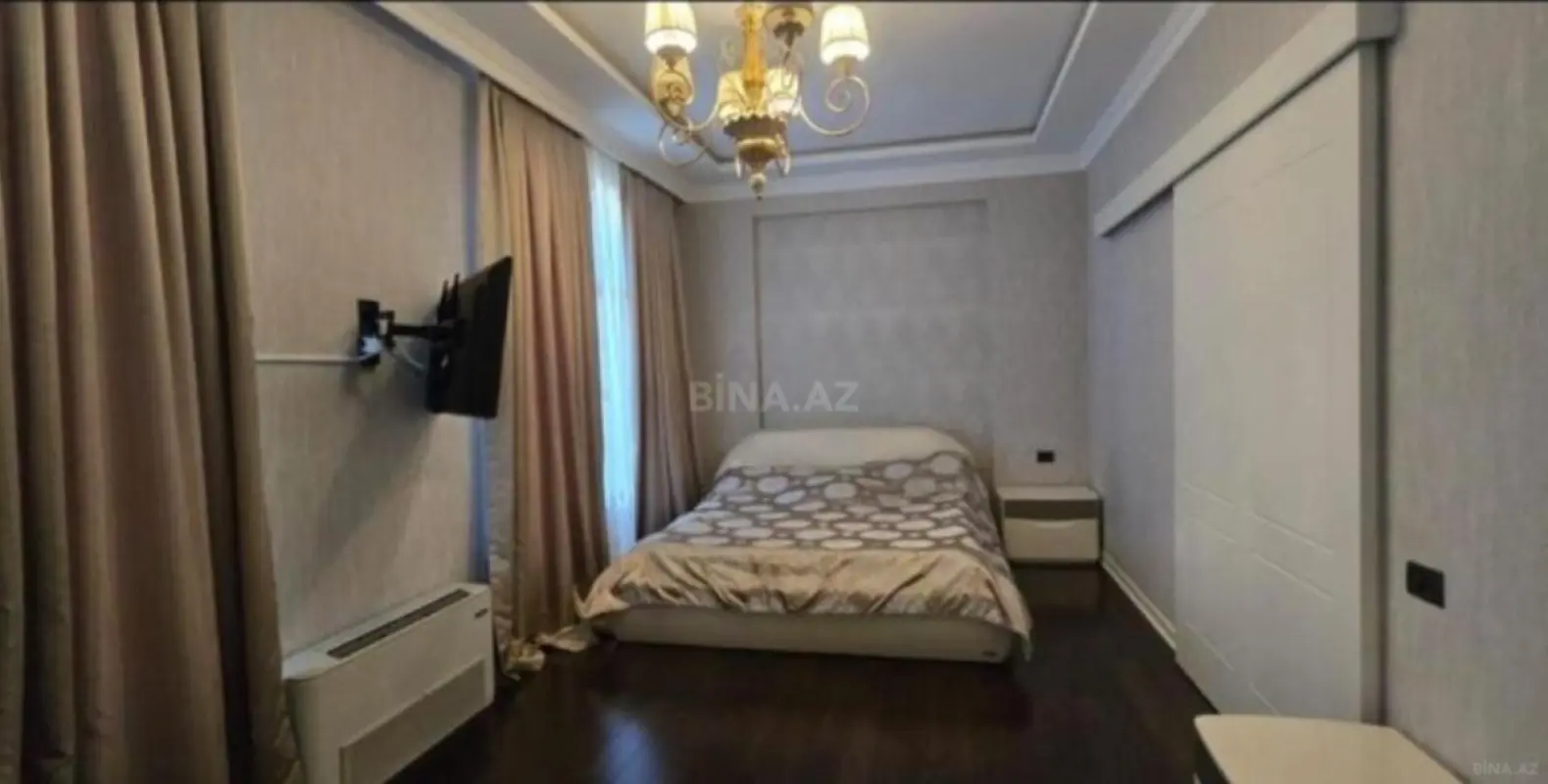 Kirayə verilir 3 otaqlı mənzil 137 m²