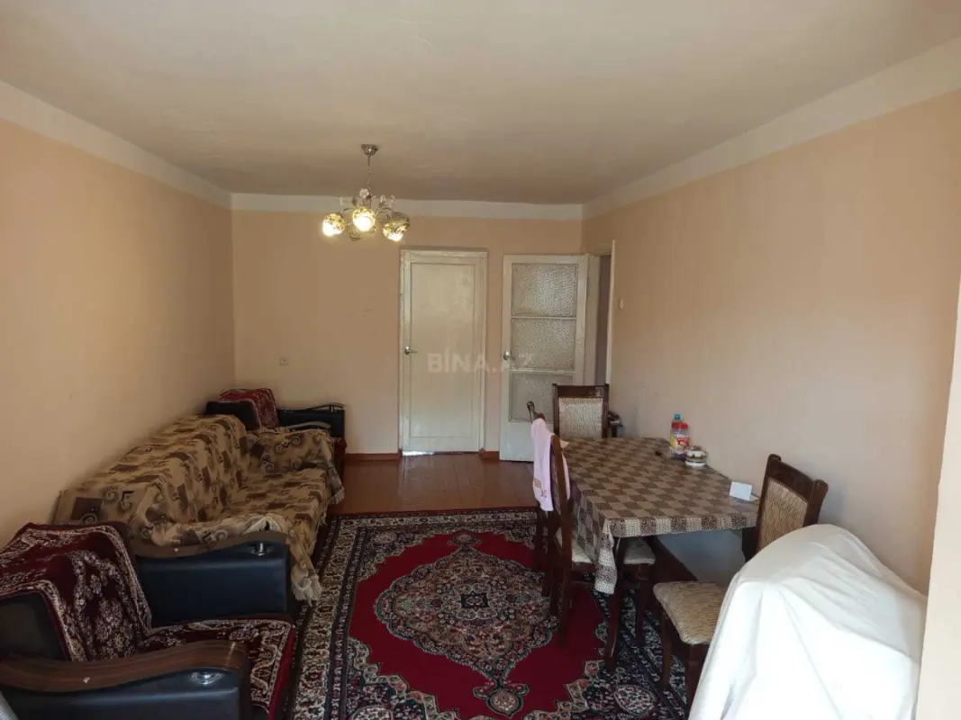 Kirayə verilir 2 otaqlı mənzil 50 m²