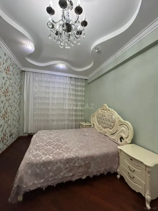 Kirayə verilir 3 otaqlı mənzil 114 m²