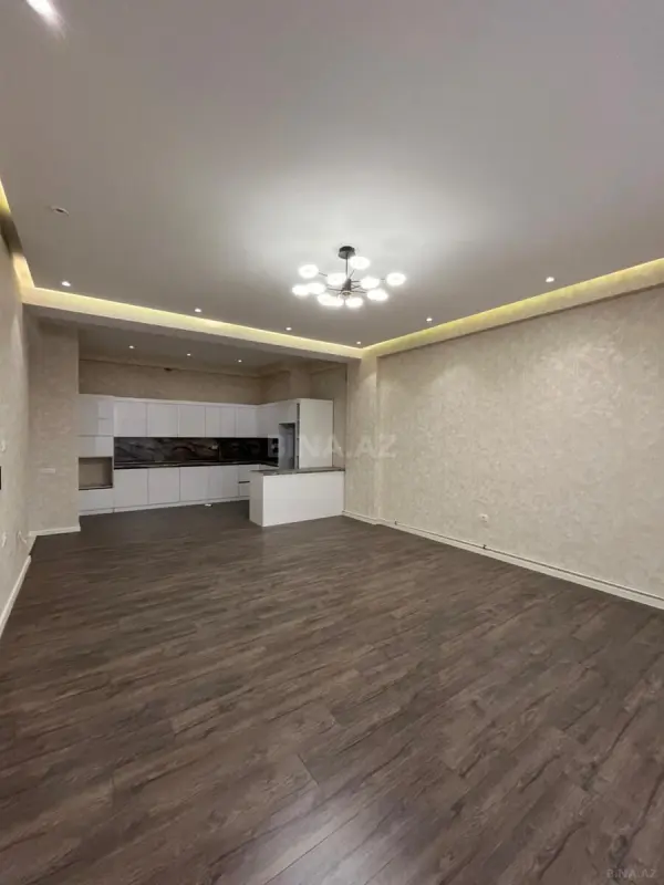 Satılır 2 otaqlı mənzil 83 m²